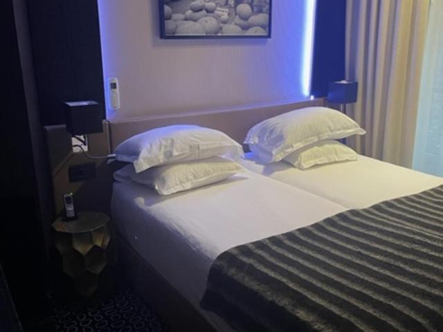 غرفة ديلوكس مفردة، Elysees Paris 3/7