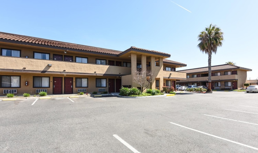 Signature Inn San Jose 46/58