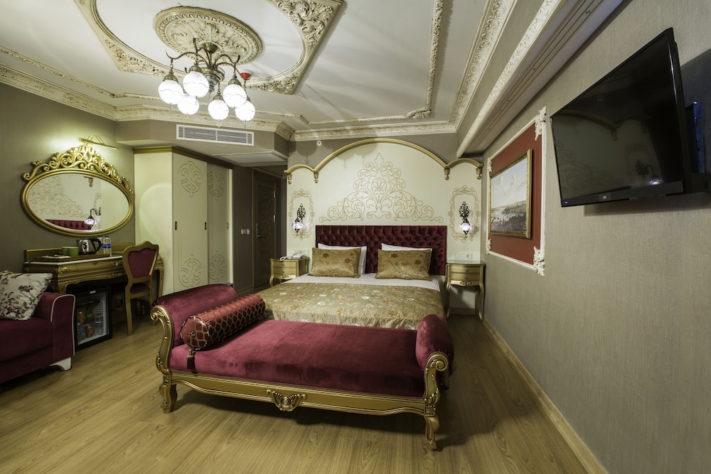 Phosphorion Hotel 30/46