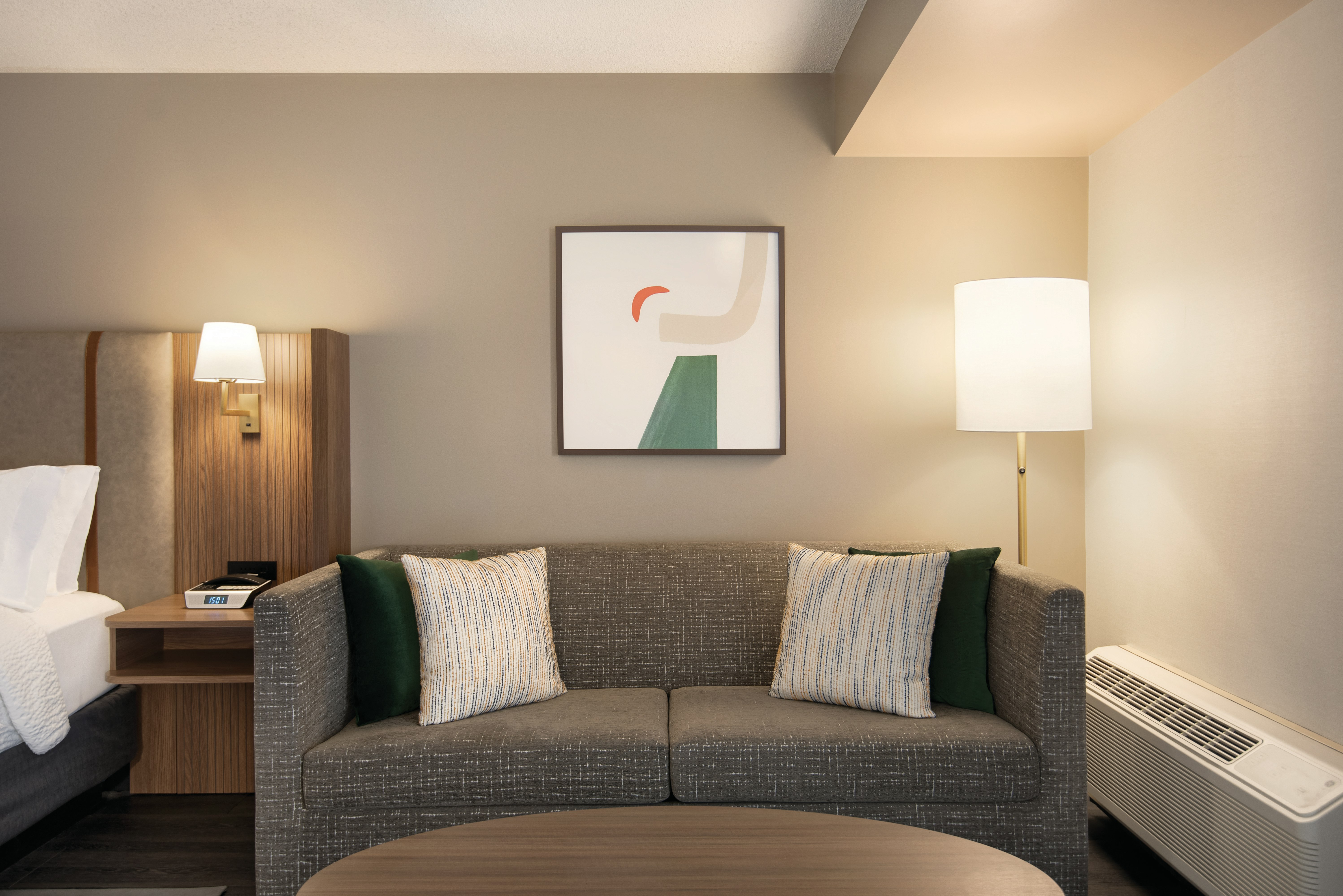 HOLIDAY INN HOTEL AND SUITES VANCOUVER DOWNTOWN 44/73