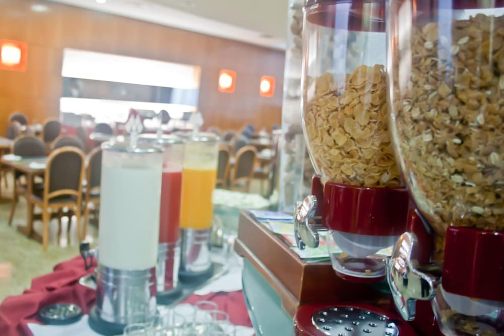 restaurant-cafeteria