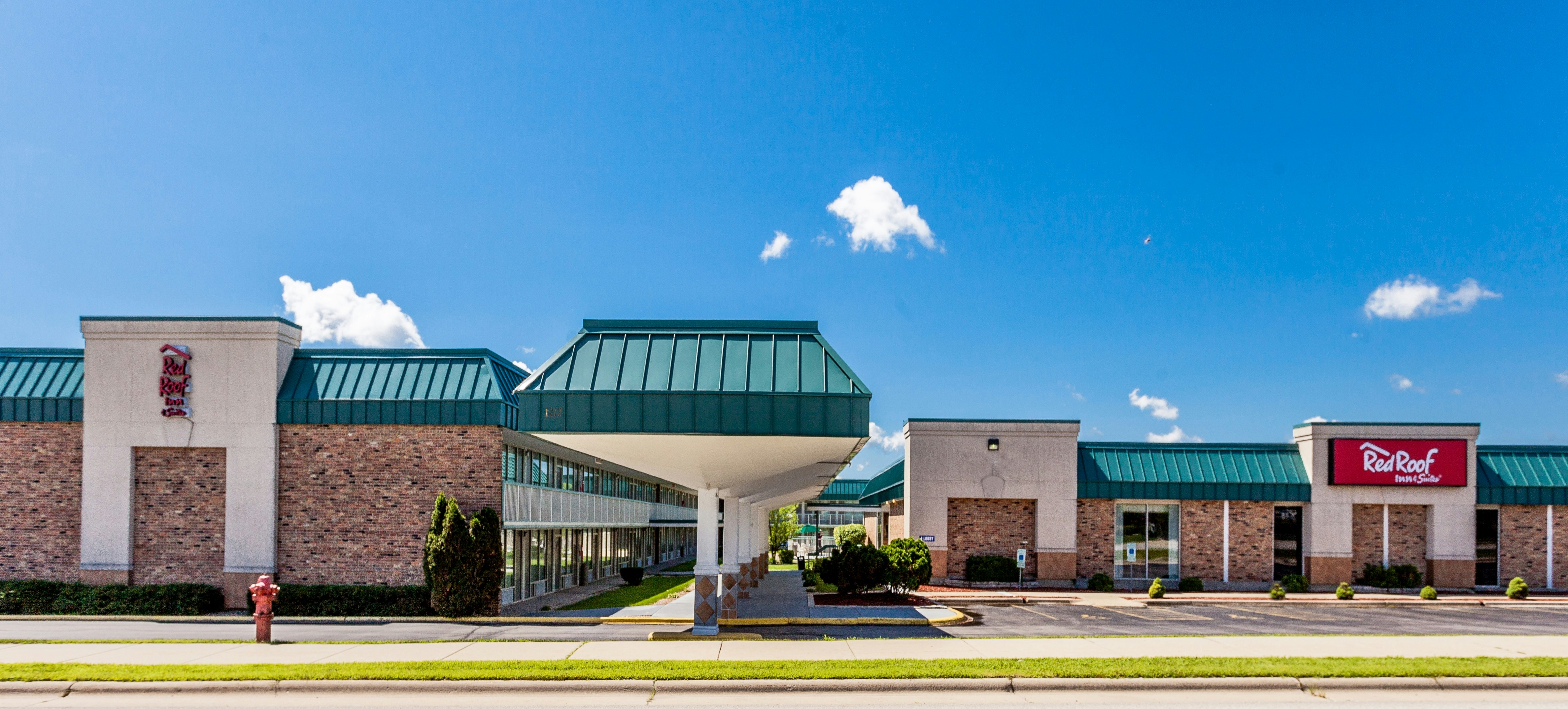 Red Roof Inn & Suites DeKalb 2/40