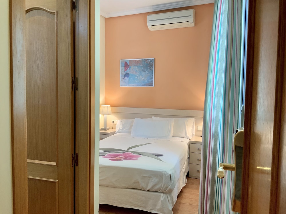 Hostal Luz 9/72