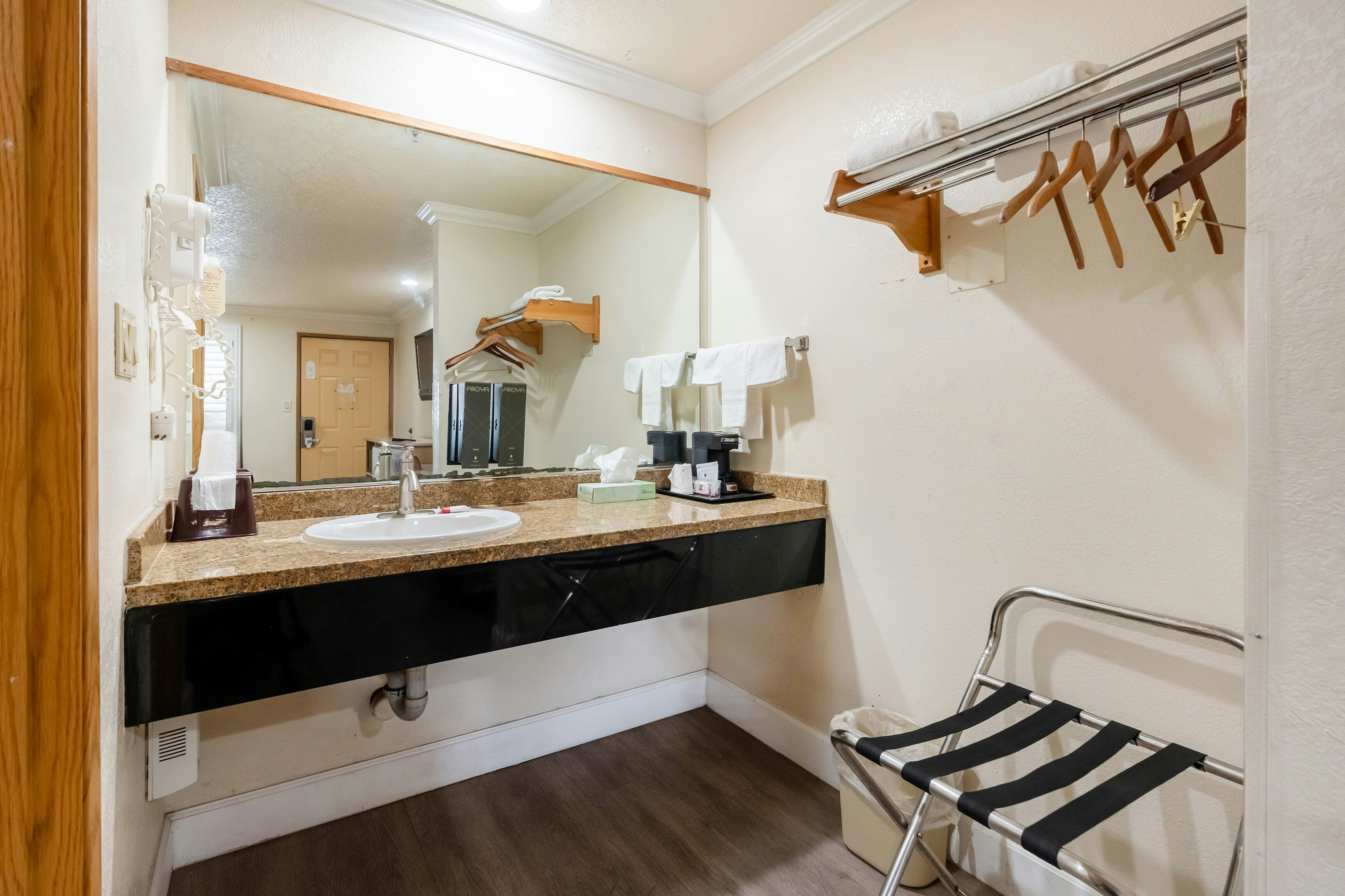غرفة بسرير كينج، Budget Inn Corcoran Near Tulare CA 43 5/5