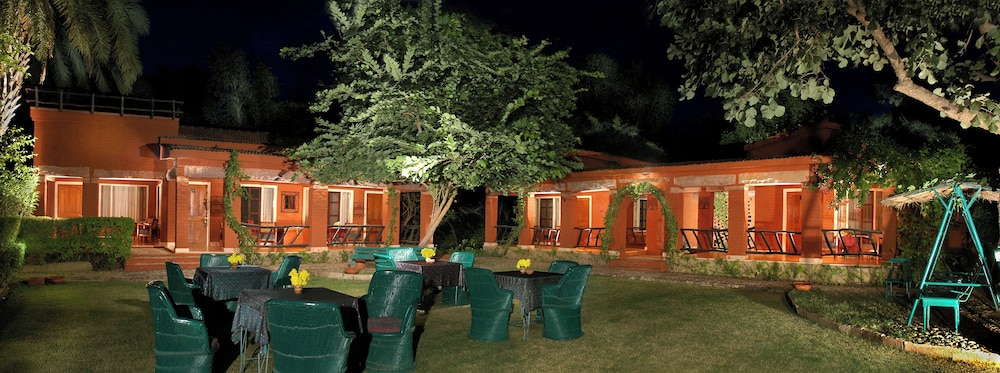 WelcomHeritage Maharani Bagh Orchard Retreat 39/47