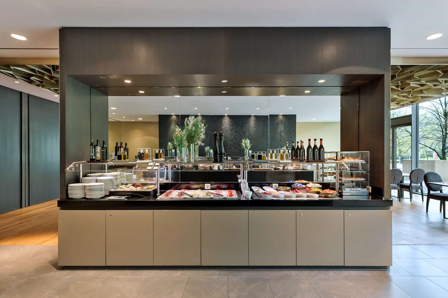 restaurant cafeteria