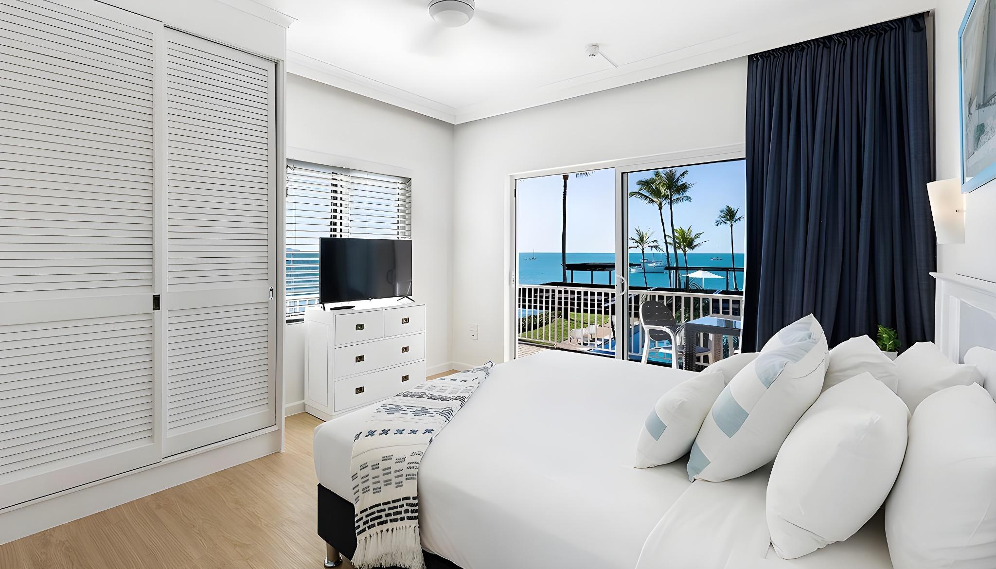 Ocean Twin King Suite