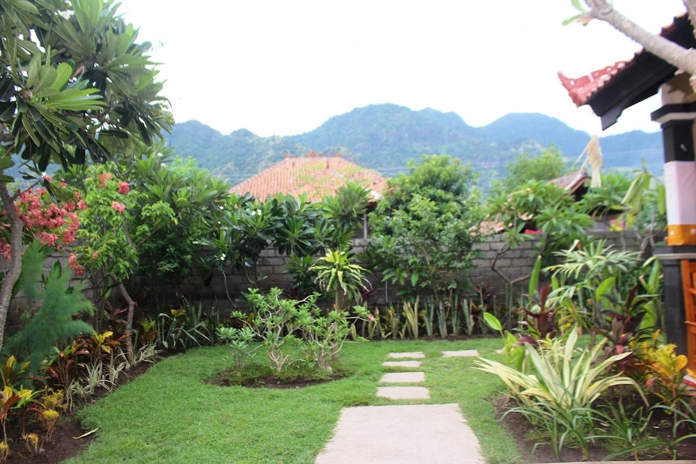 Pande Guest House Pemuteran 54/62