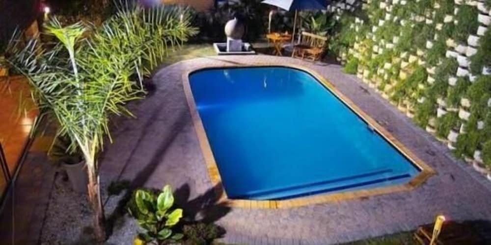 Overmeer Guest House 30/42