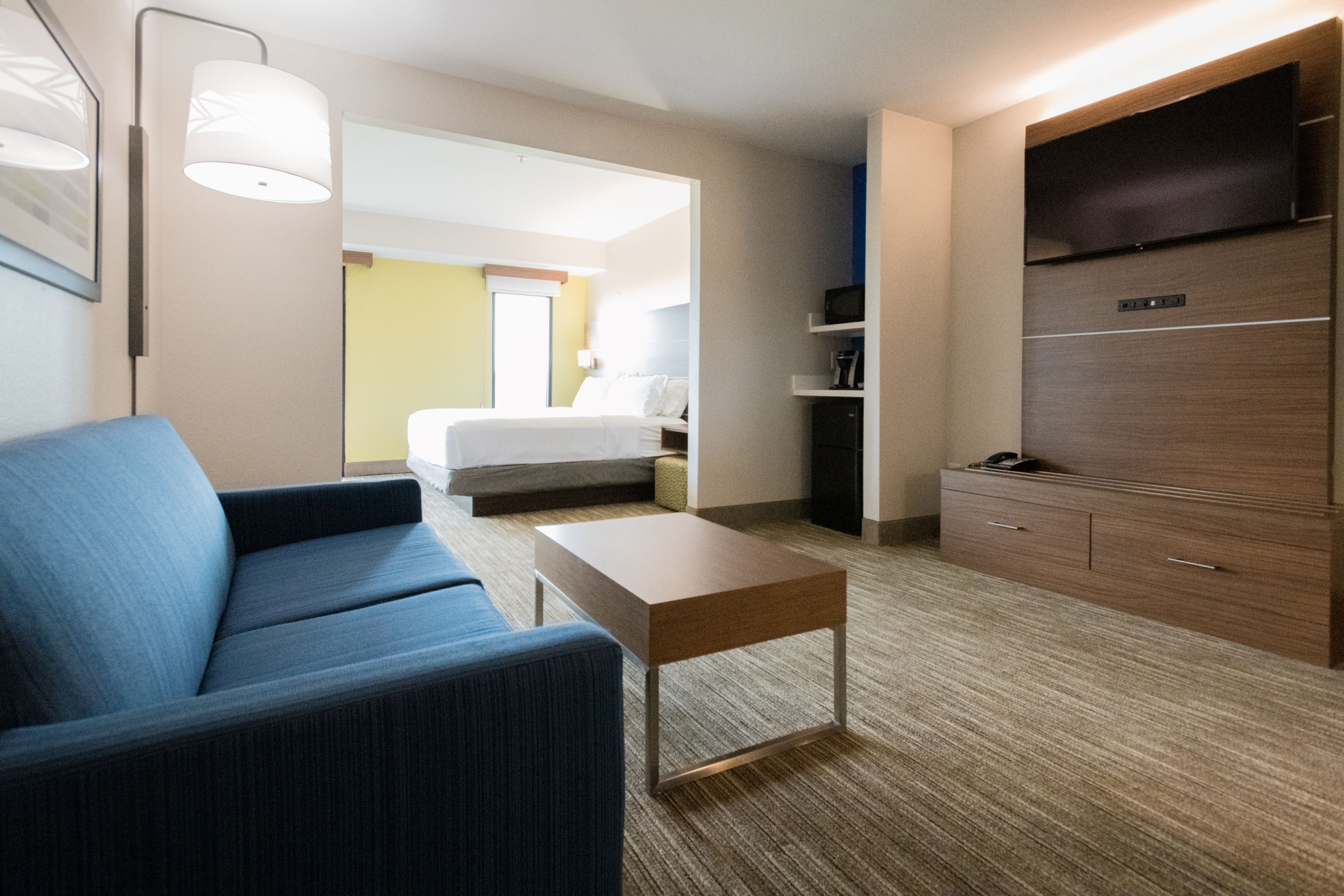Holiday Inn Express Hotel Suites Lexington Nw the Vineyard 32/50