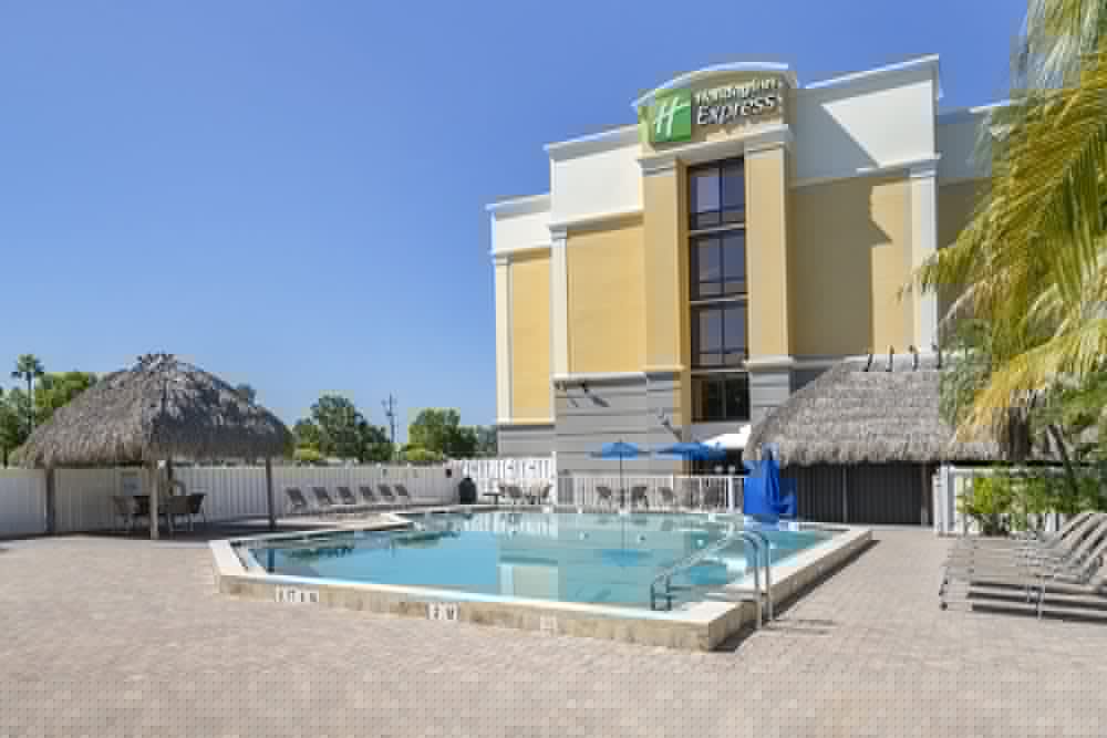 Holiday Inn Express Cape Coral-Fort Myers Area 2/53