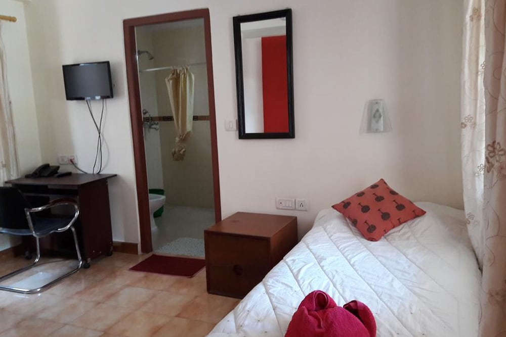 2 BEDROOMS, DELUXE, DOUBLE OR TWIN BED