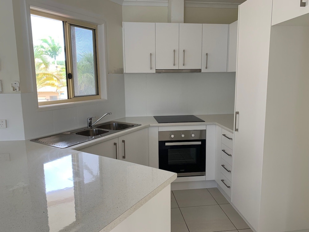 COOLUM BEACH GETAWAY RESORT 40/58