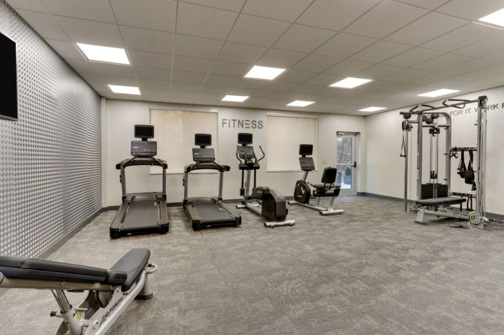 Fairfield Inn & Suites by Marriott Dalton 10/19