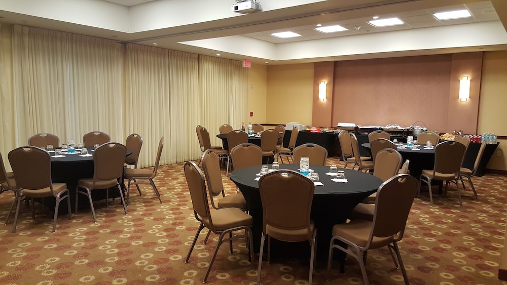 Hyatt Place Sarasota Bradenton 56/65