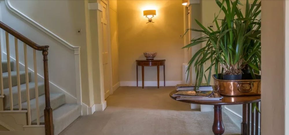 Aylworth Manor 32/50