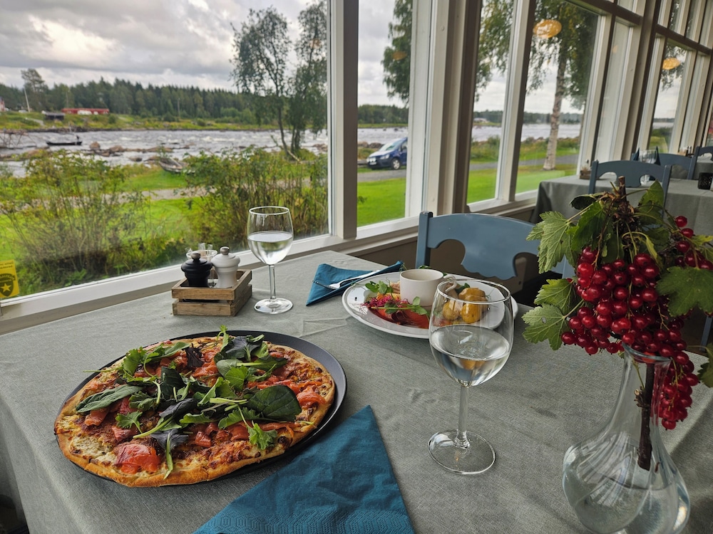 Kukkolaforsen Turist & Konferens 36/50
