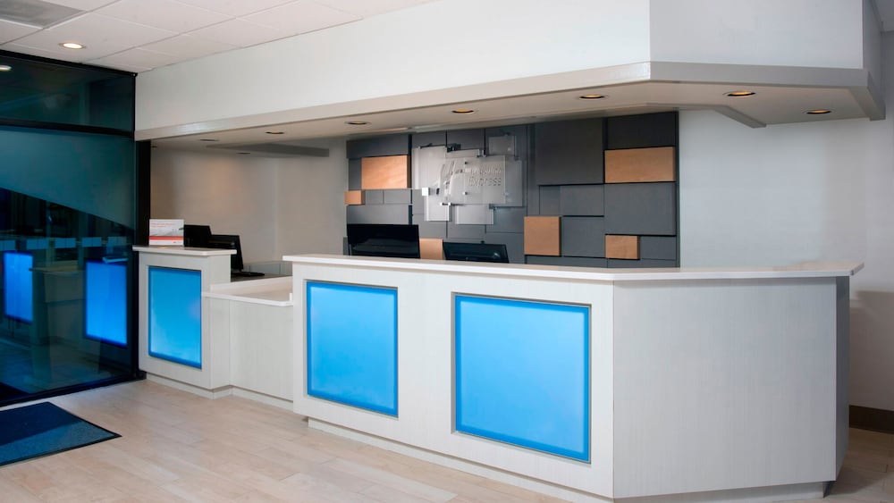 Holiday Inn Express Hilton Head Island 13/77