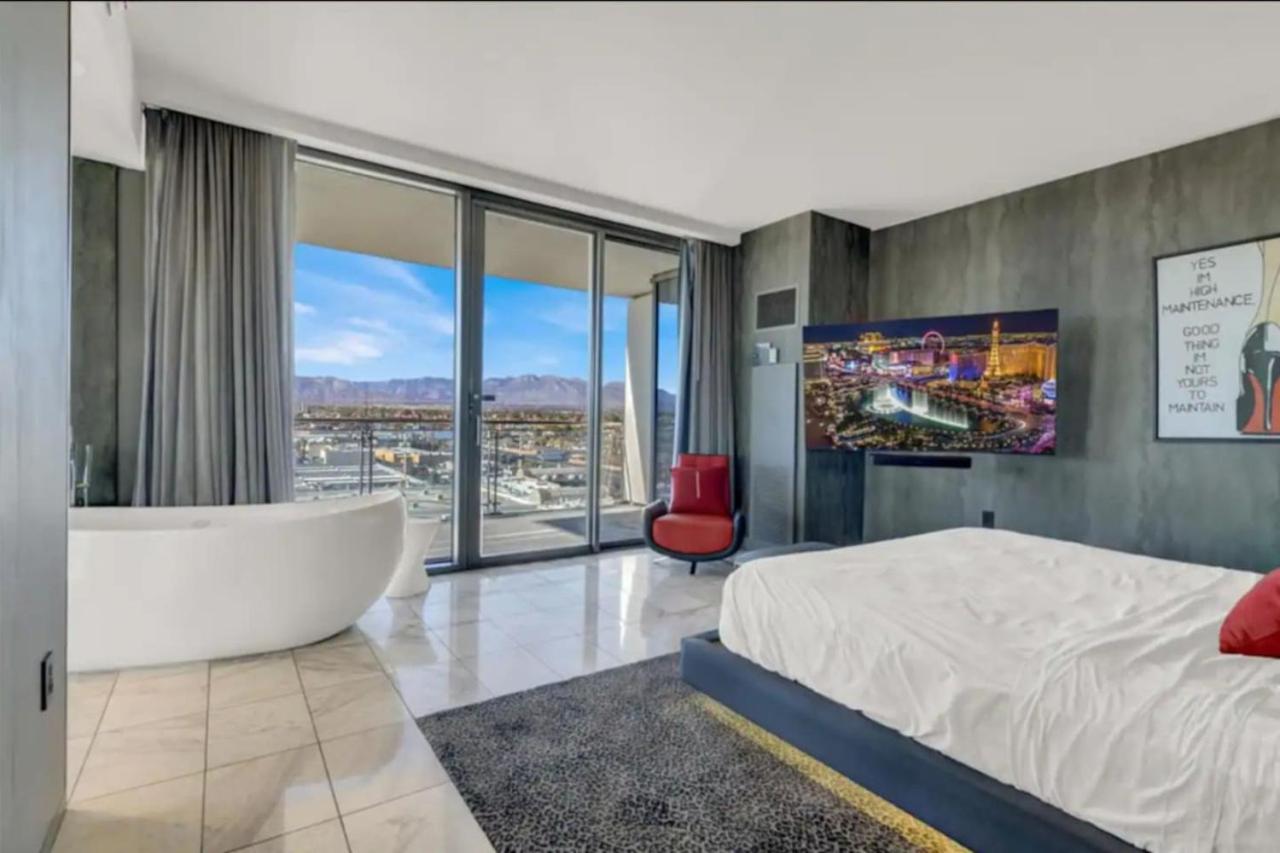 The Adele Palazzo Suite at Palms Place 5/23