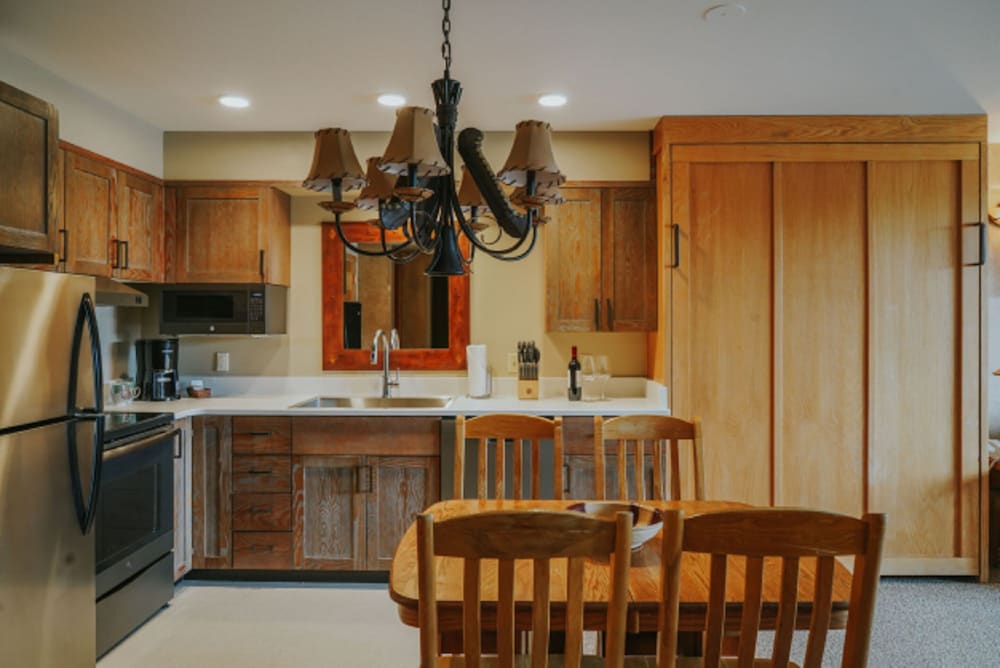 Shoshone Condos At Big Sky Resort 35/37