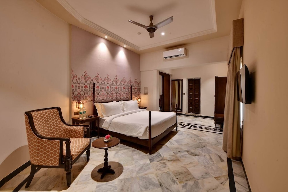 WELCOME HERITAGE KARNI FORT - BAMBORA 10/50