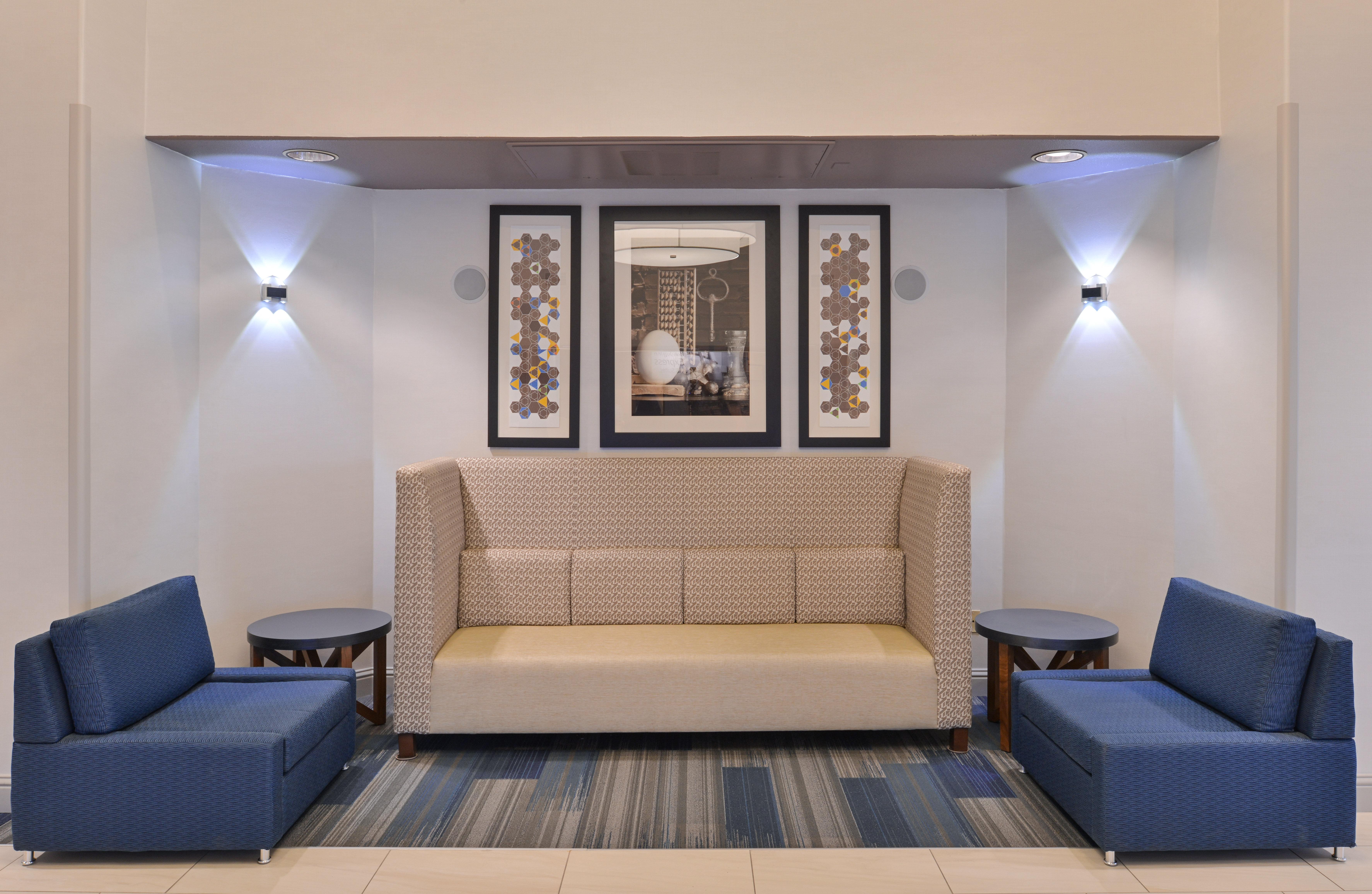 Holiday Inn Express Woodland 31/53