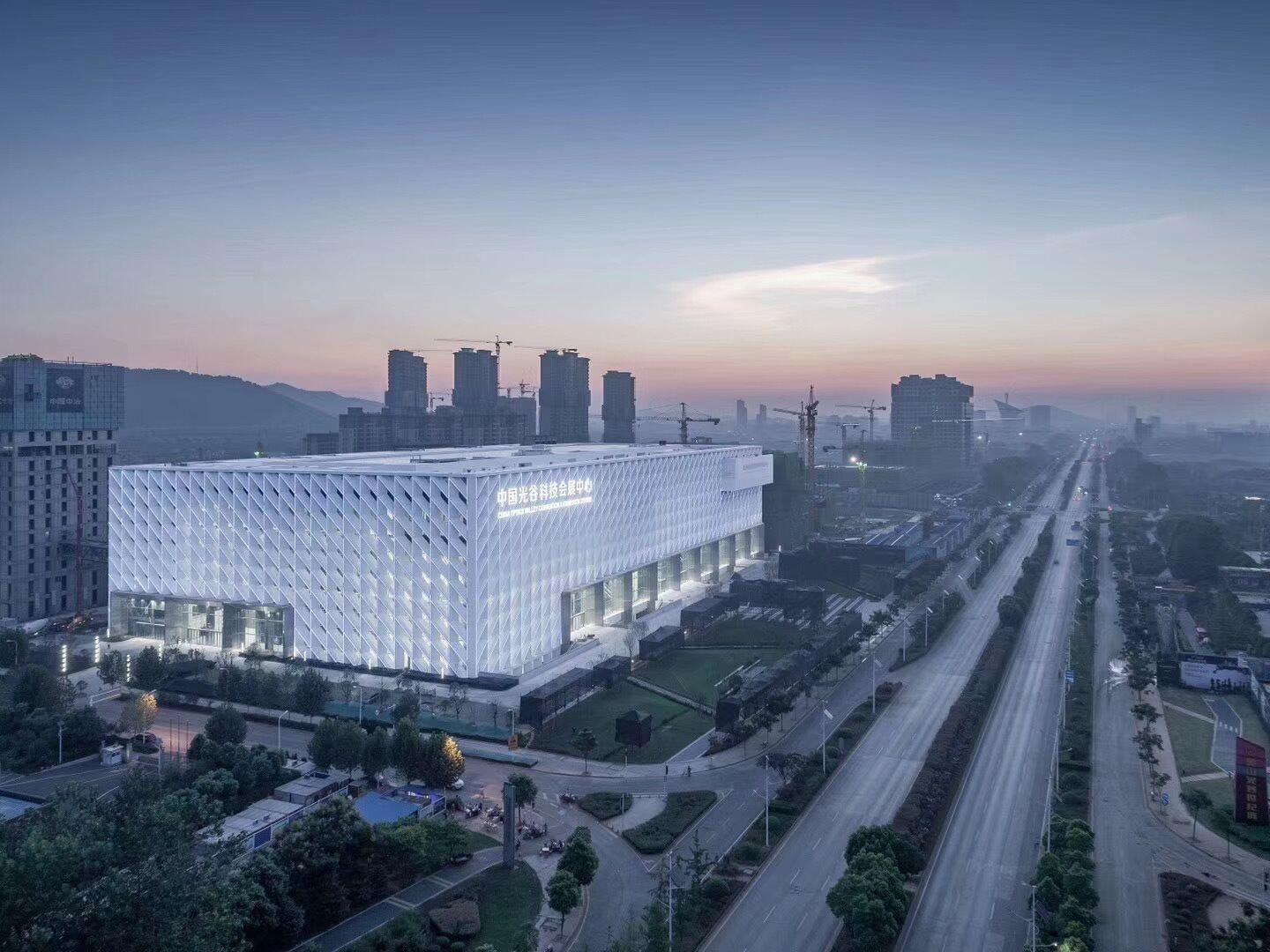 Metropolo wuhan Optics Valley Convention&Exhibition Center Hotel 3/57