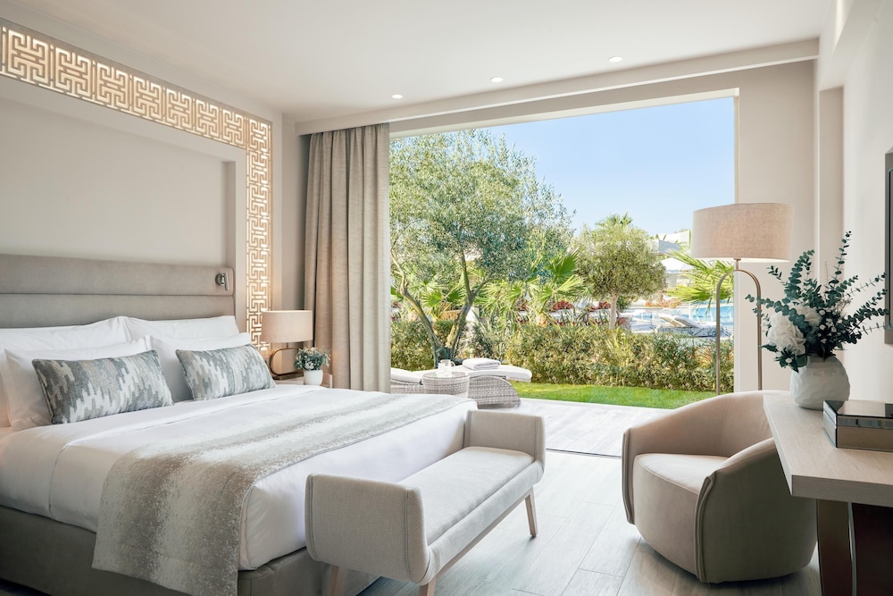 1 BEDROOM, GARDEN, SUITE, POOL VIEW, PRIVATE GARDEN