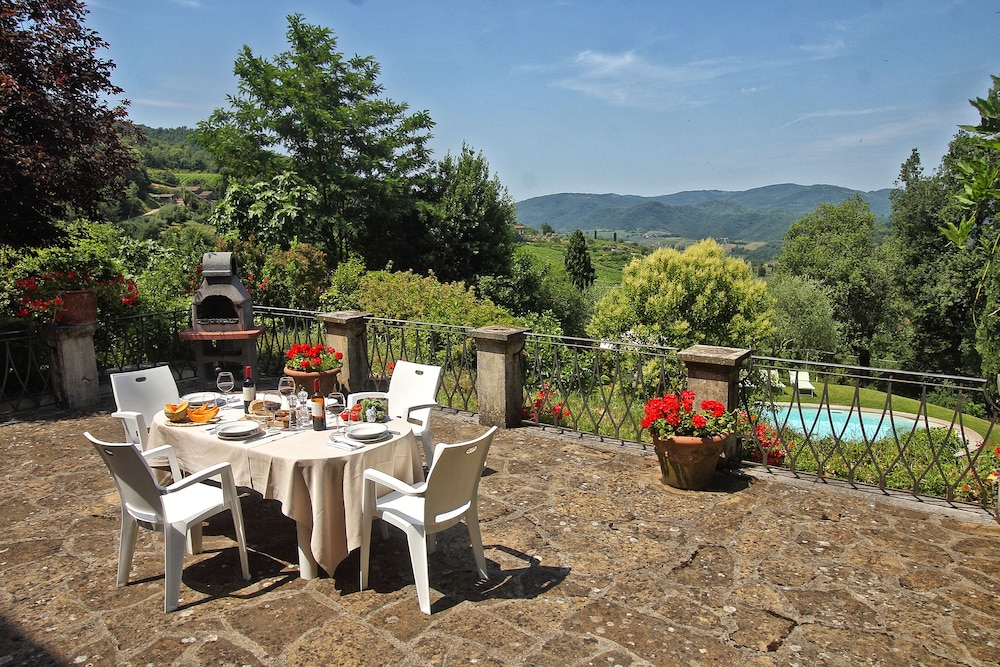 VILLA LA BORGHETTA RESORT 35/46