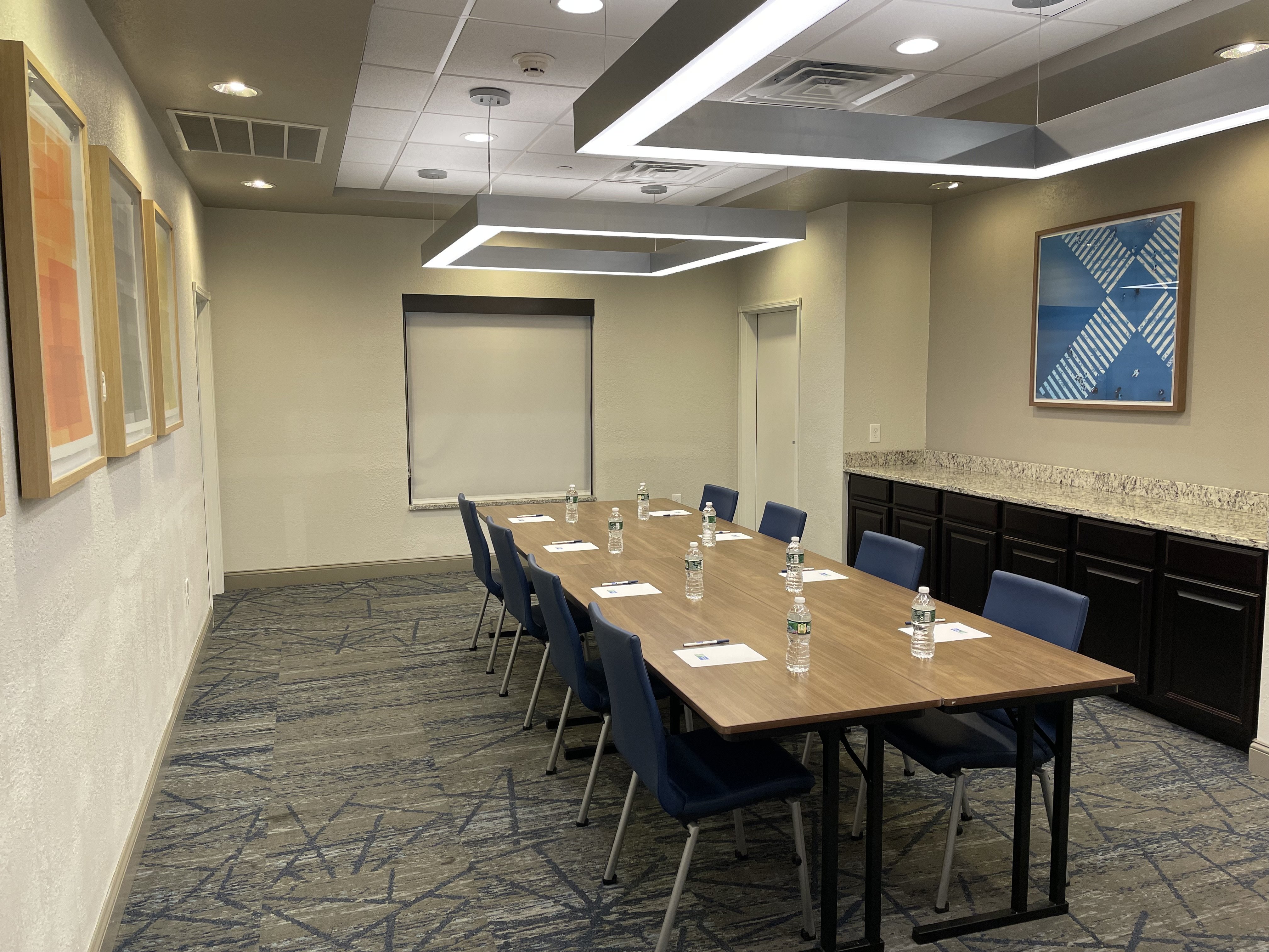 Holiday Inn Express And Suites Montgomery 68/76