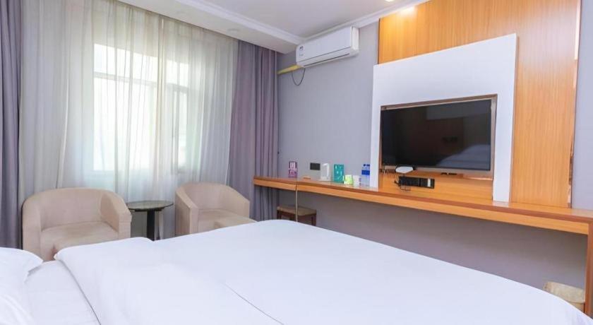 GreenTree Inn Chongqing Longhu Times Tianjie Xietaizi Subway Station Hotel 21/50