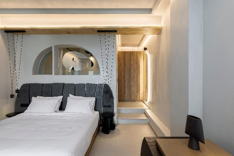 CAVE, SUITE, SEA VIEW, OUTDOOR JETTED TUB