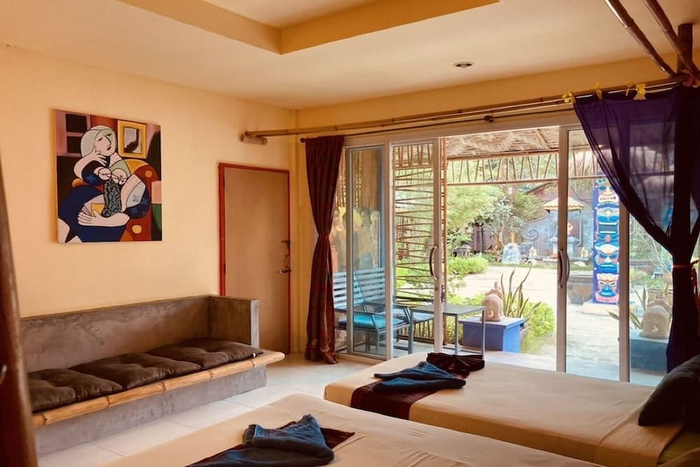 Cha Ba Lanta Resort Bungalows 48/75