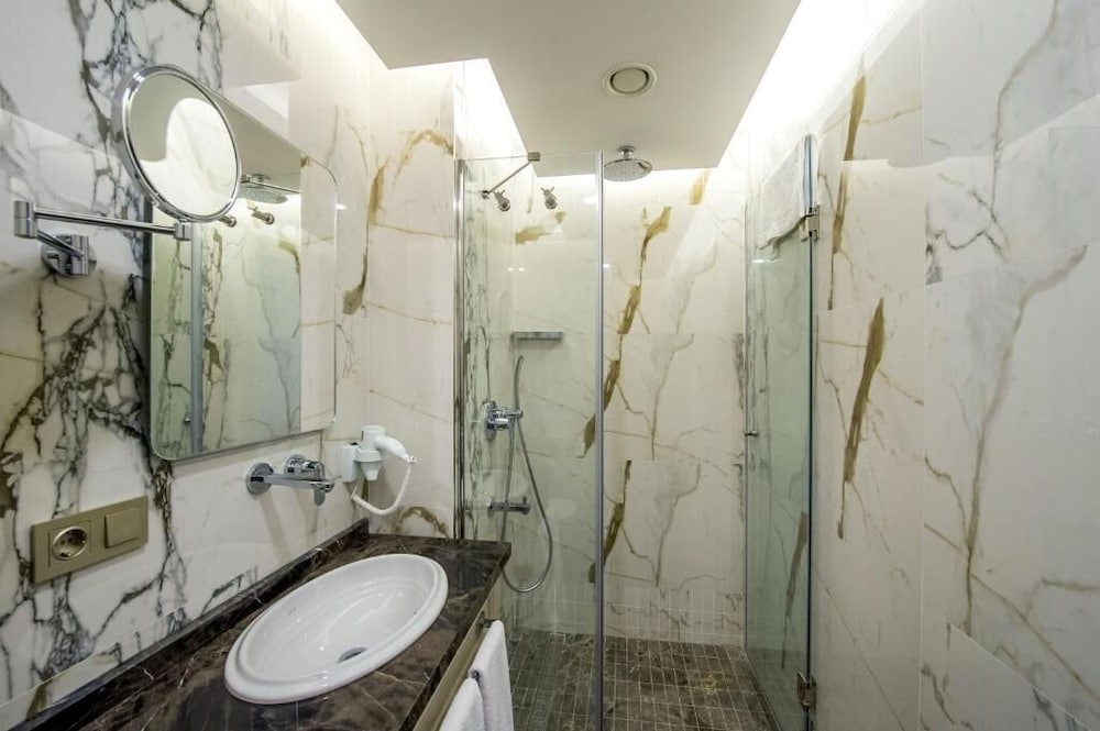 Homelike Hotel 27/74