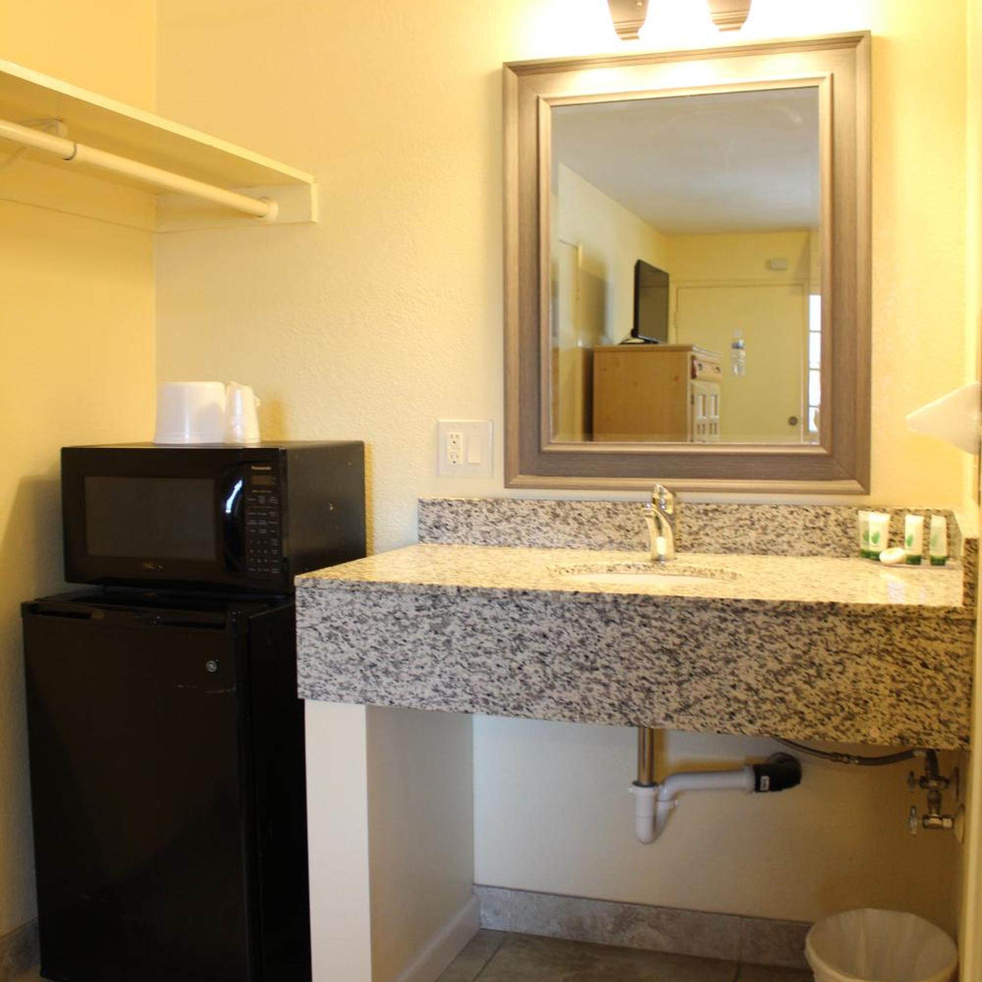 Beachway Inn Motel 38/38
