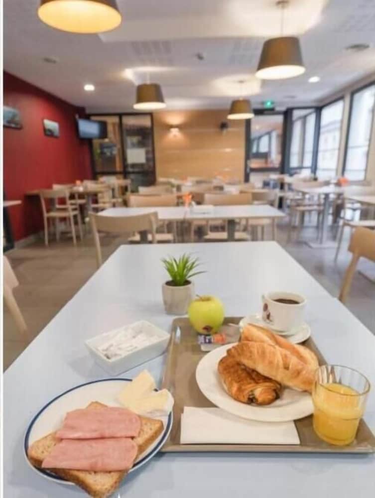 Appart Hotel Terres de France Quimper 48/76