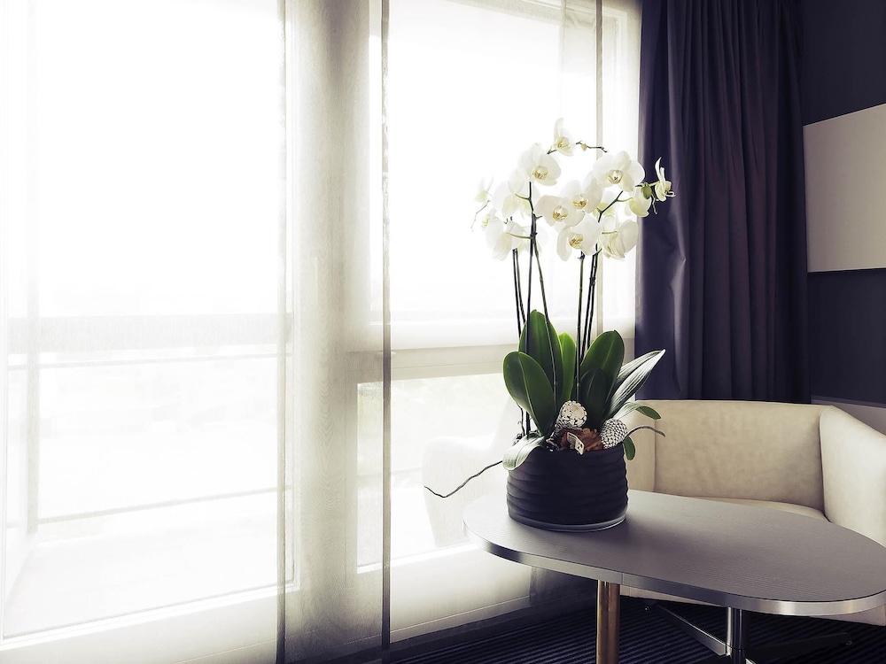 Mercure Plaza Biel 54/75