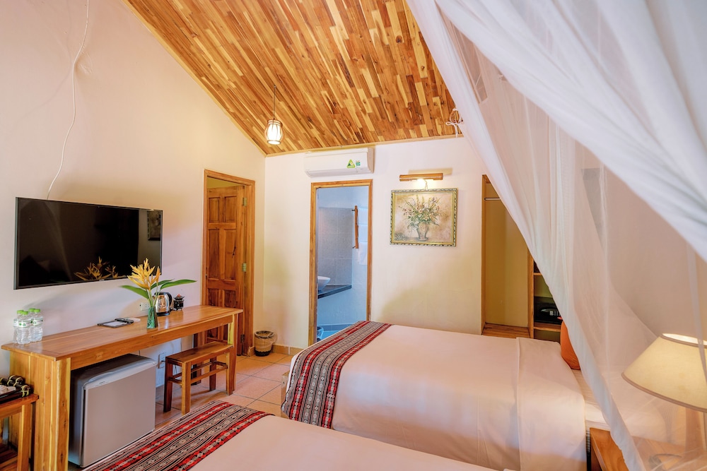 La Mer Resort 30/66