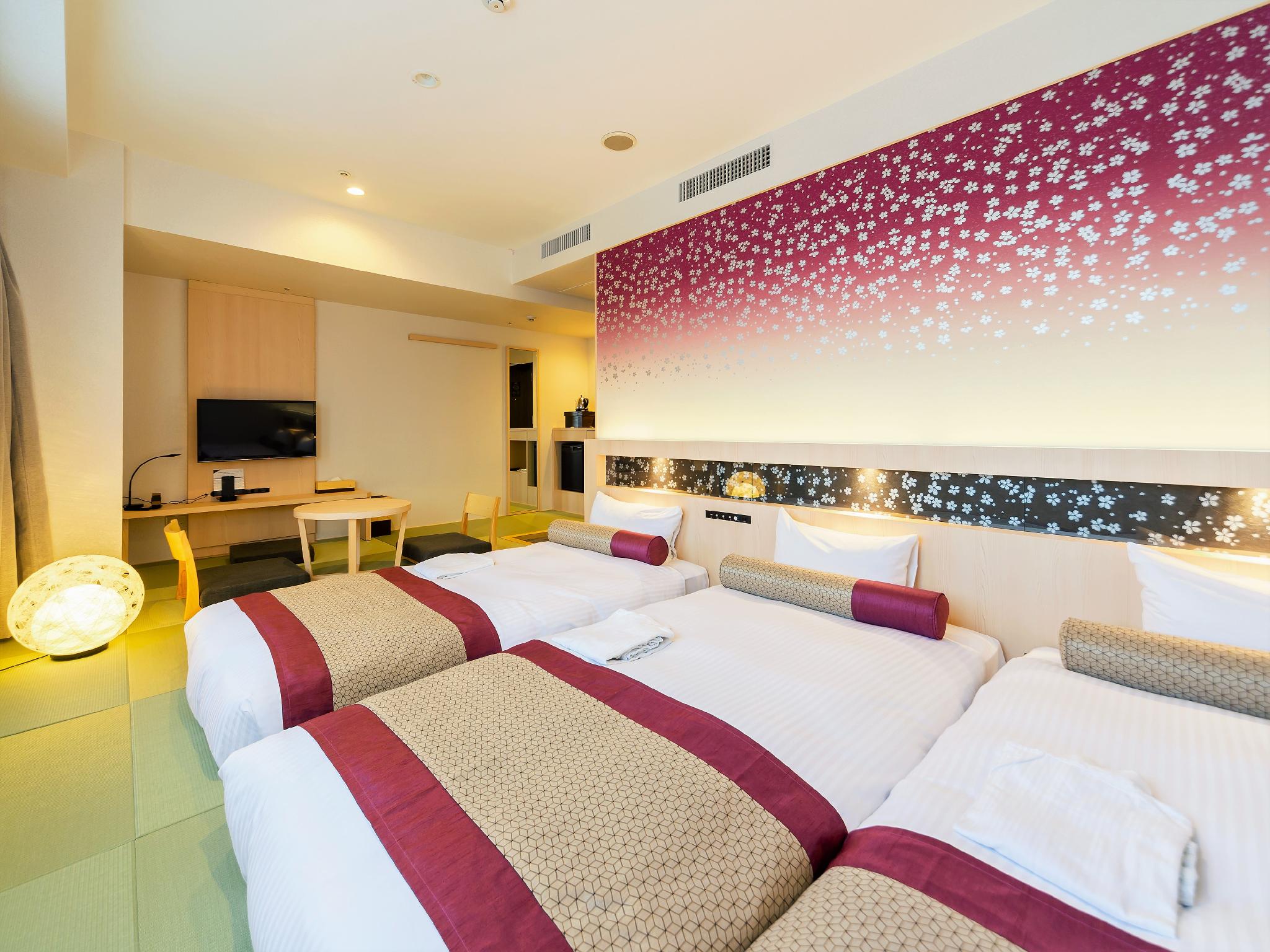 Renovated, Sakura, Suite