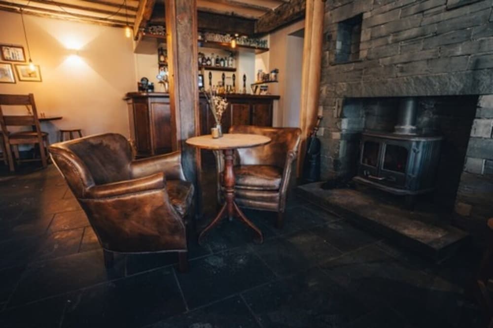 The Three Shires Inn 49/67