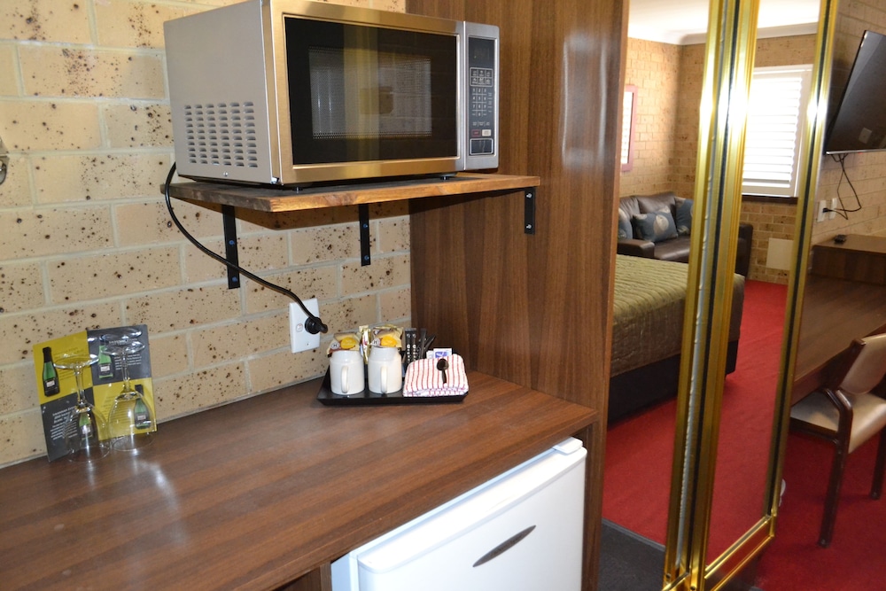 Tamworth Motor Inn 35/47