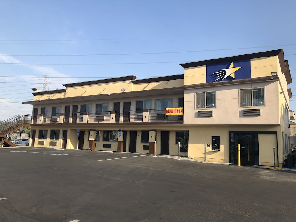 Starlight Inn South El Monte 1/62