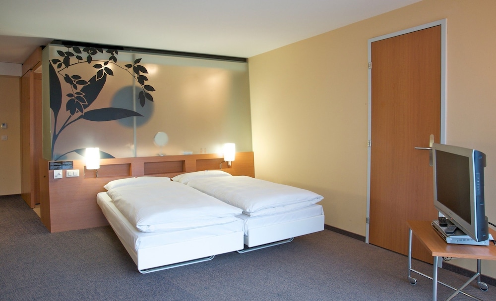 Palmiers by Fassbind 8/61