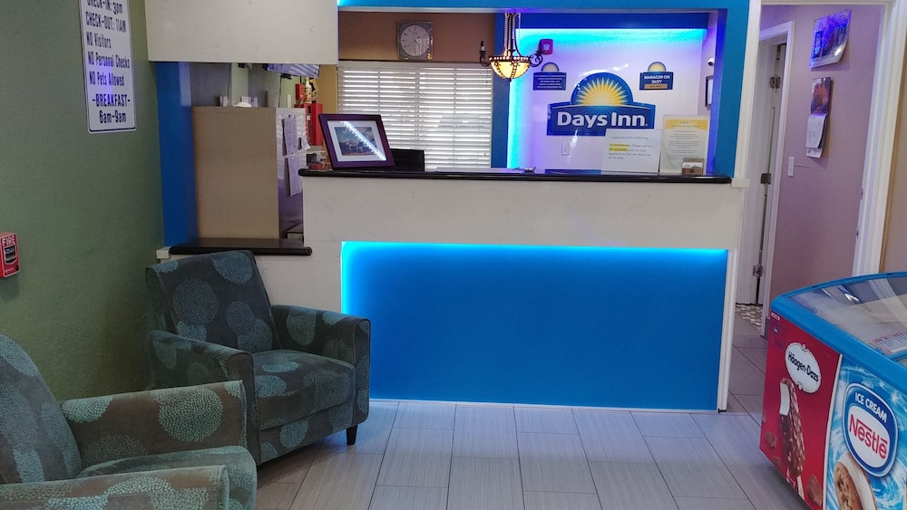 Days Inn by Wyndham Houston East 8/29