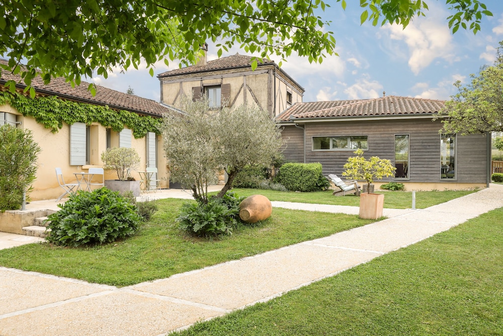 Le Mas de Castel 34/44