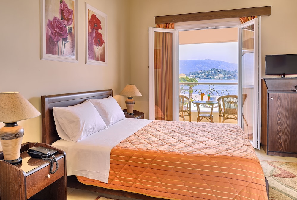 ROOM, DOUBLE OR TWIN BED, SEA VIEW