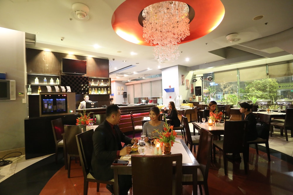 Lancaster Hotel Manila 33/45
