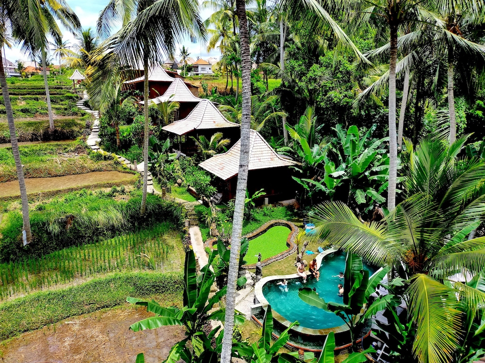 Junjungan Suite Villa 64/68