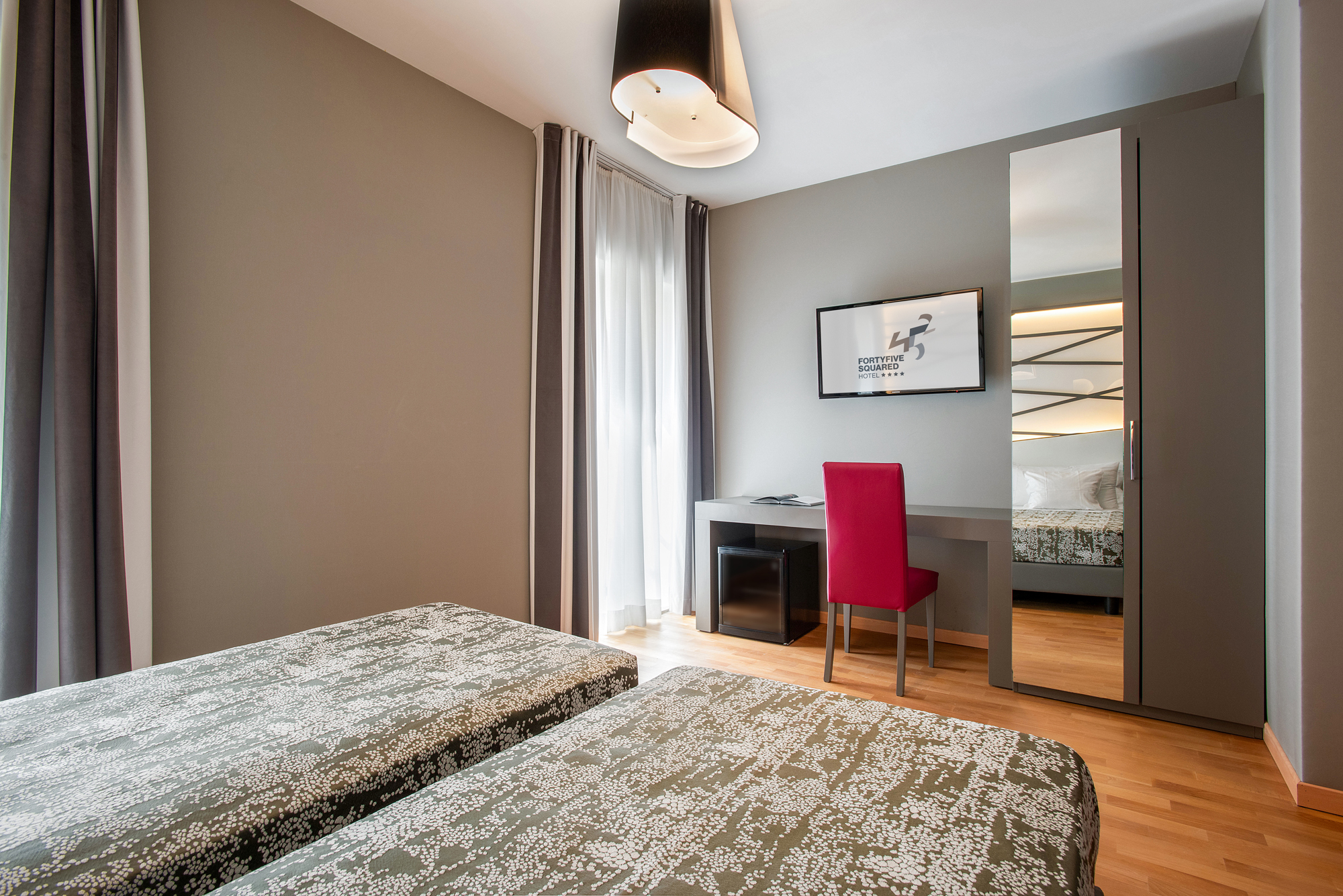 Classic, Double or Twin Bed