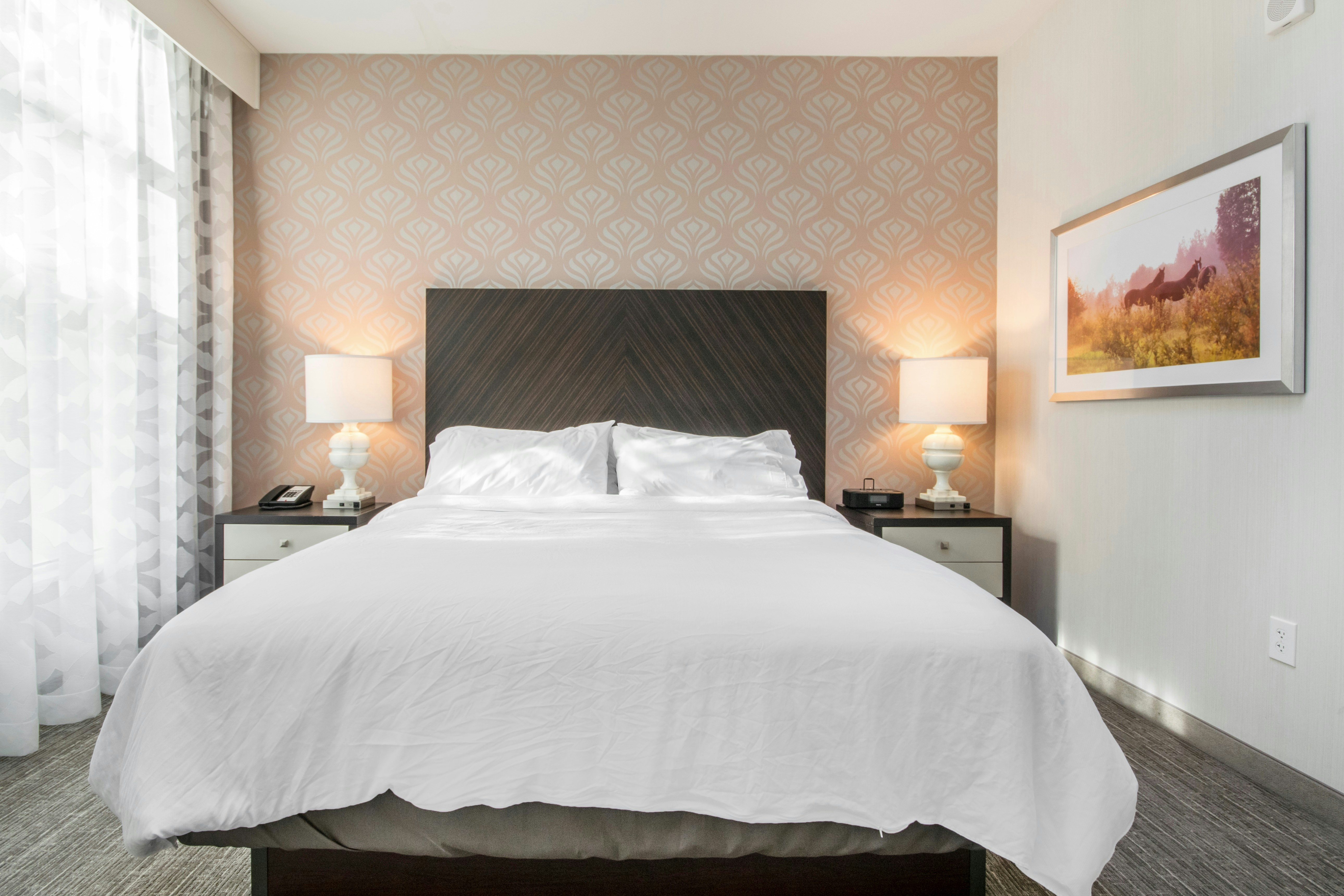 2 ROOMS, SUITE, KING BED